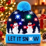 Коледна Плетена Шапка с LED Светлини – XBEANIE®
